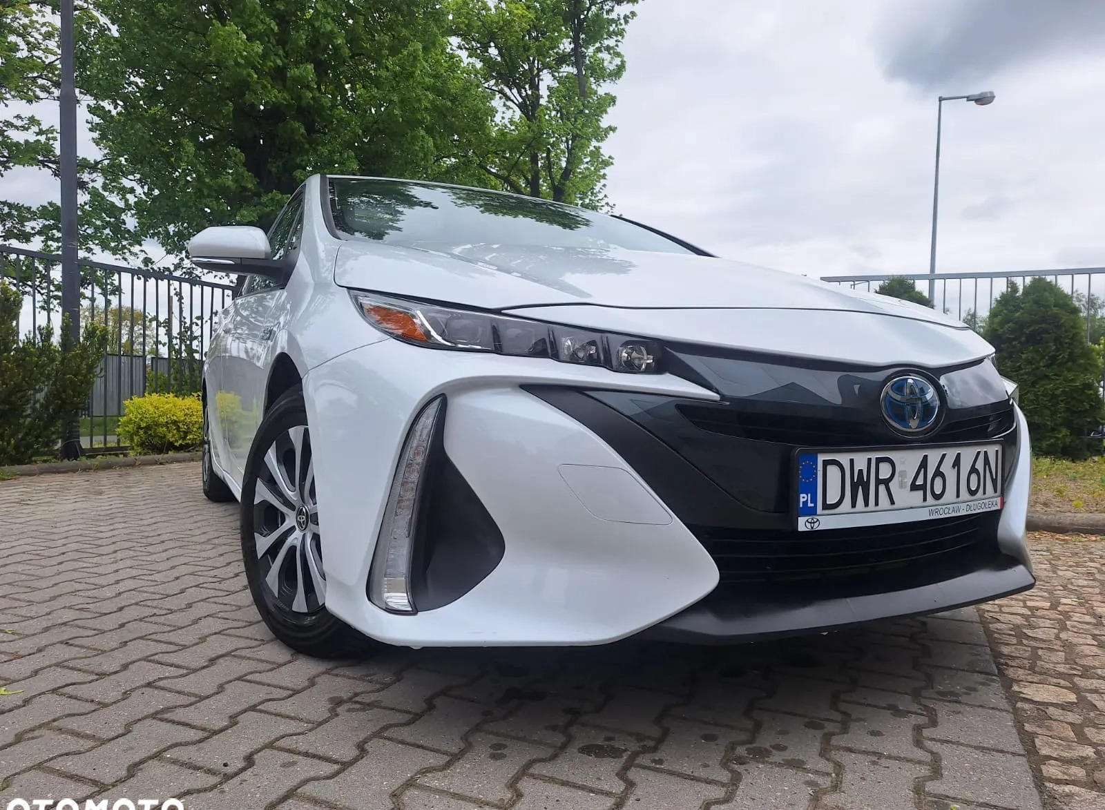 Toyota Prius cena 122900 przebieg: 14156, rok produkcji 2022 z Wrocław małe 137